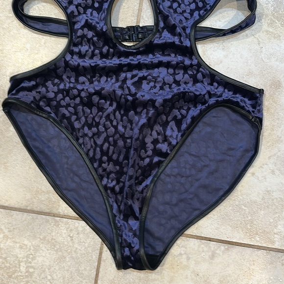 NWT! Killstar Barbarella Halter Bodysuit Plum 3X Velvet Leopard Cutout - Picture 5 of 10